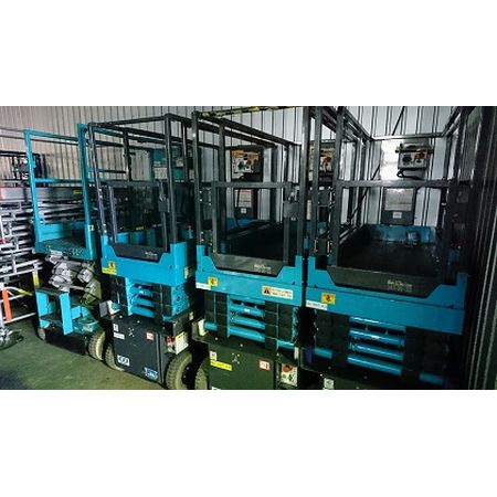 バッテリー式高所作業車